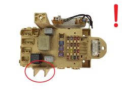 Säkringsbox Toyota 82730-0D040 20831