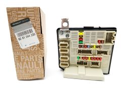 Säkringsbox Original Renault Kangoo 2 Kubistar 8201044235 Säkringsbox Original Renault Kangoo 2 Kubistar 8201044235