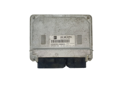 Styrenhet 03E906033D 5WP40121 04 Seat Siemens 37809