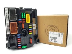 Säkringsbox Original Citroen Peugeot C2 C3 DS3 207 1007 6500HW