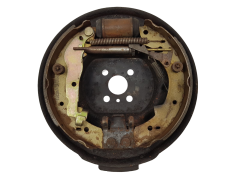 Skivskyddsplåt Szczęk Höger 7701033416 Renault 21 11928