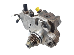 Insprutningspump Bosch A6400700701 0445010120 2.0 CDI Mercedes 1023