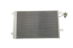 Luftkonditioneringskondensor 7E0820411B 88201766901 VW Transporter Vika
