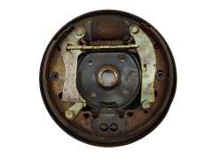 Skivskyddsplåt Szczęk Vänster 7701024249 Renault 25 11940