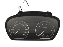 Hastighetsmätare BMW 1 E87 9166813-01 1024932-84 Johnson