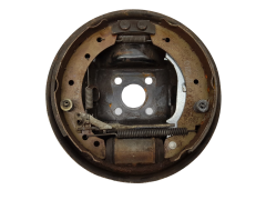 Skivskyddsplåt Szczęk Höger 7701051525 Renault Clio 2 Twingo I 321911751
