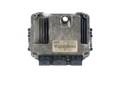 Styrenhet 8200355819 0281011644 23710 AW360 Nissan Bosch 45399