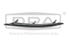 Stötfångare List Fram Höger 7L6853242A 88530695202 VW Touareg DPA