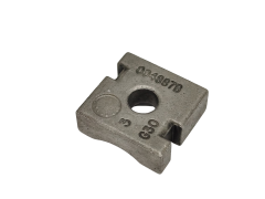 Bricka 004887B 8200004887 2.2-2.5DCI Renault