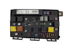 Säkringsbox 13145039 5DK008668-30 Opel GM Hella