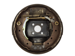 Skivskyddsplåt Szczęk Höger 7701051525 Renault Clio 2 Twingo I 32190993-2