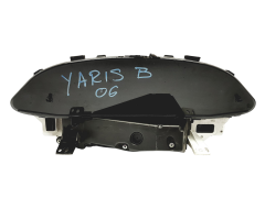 Hastighetsmätare Toyota Yaris 83800-0D660-D 41368