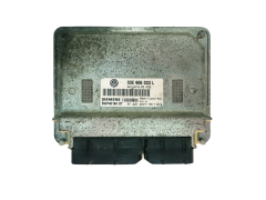 Styrenhet 03E906033L 5WP40194 07 VW Siemens 32618