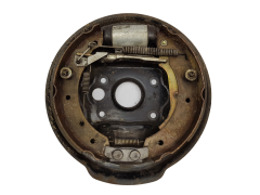 Skivskyddsplåt Szczęk Vänster 7701042417 Renault Laguna I 321908761 11961