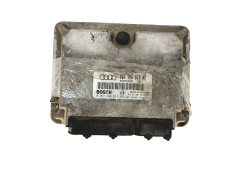 Motorstyrenhet ECU Audi 06A906018AK 0261204675 Bosch 23718
