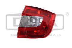 Lampa Höger 5JH945112 99451787002 Skoda Rapid DPA