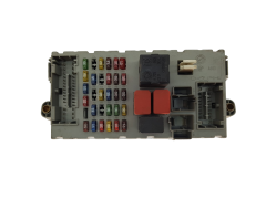 Säkringsbox Fiat 46774357 NPL 46552681 CPL Delphi 20551