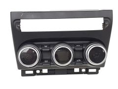 Panel för luftkonditionering Renault Clio 5 Captur 2 Zoe 275100936R