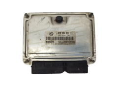 Styrenhet 038906012CE 0281010257 Skoda Bosch 3373