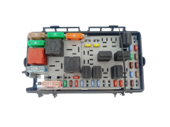 Säkringsbox 13217387 EA Opel GM