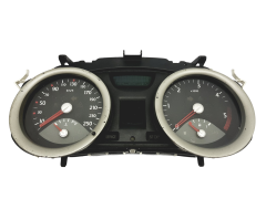 Varvräknare Renault Megane 2 8200399700 B 43764