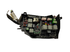 Säkringsbox Ford 6G9T-14A067-AB