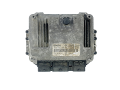 Styrenhet 8200355819 0281011644 23710 AW360 Nissan Bosch 45746