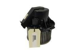 Värmefläktmotor Mercedes Sprinter W906 A0008356107 Behr