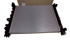 Motorkylare Ny Original 214104225R Dacia