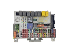 Säkringsbox 90589945 Opel GM