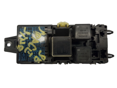 Säkringsbox Mitsubishi MR31828