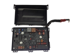 Säkringsbox 22785253 1110117AD AU1 GM Opel Chevrolet
