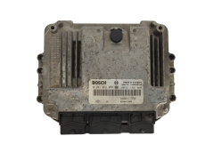 Styrenhet 0281012058 8200311550 8200441820 Renault Bosch 3633