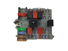 Säkringsbox Fiat 51792194 57657 0051792194057657 Lancia 19846