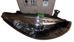 Strålkastare Höger Ny Original 260107517R Renault Fluence