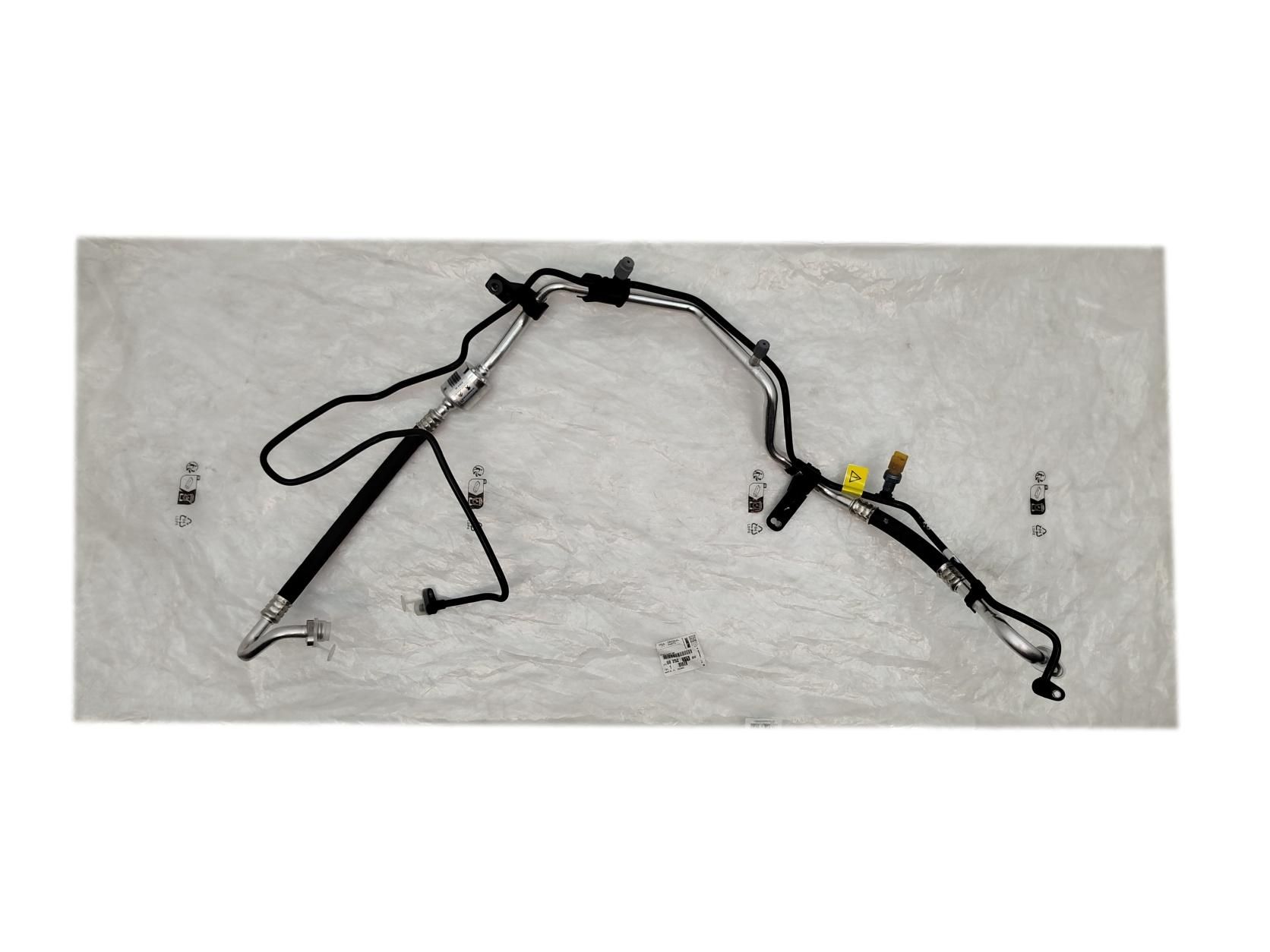 Luftkonditioneringsslang Original 9825231580 Citroen Peugeot main product photo