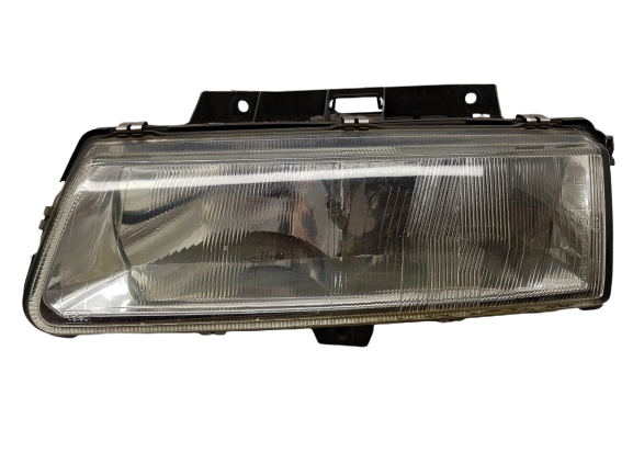 Strålkastare Vänster Citroen Xantia 95667947 Valeo 4843 main product photo