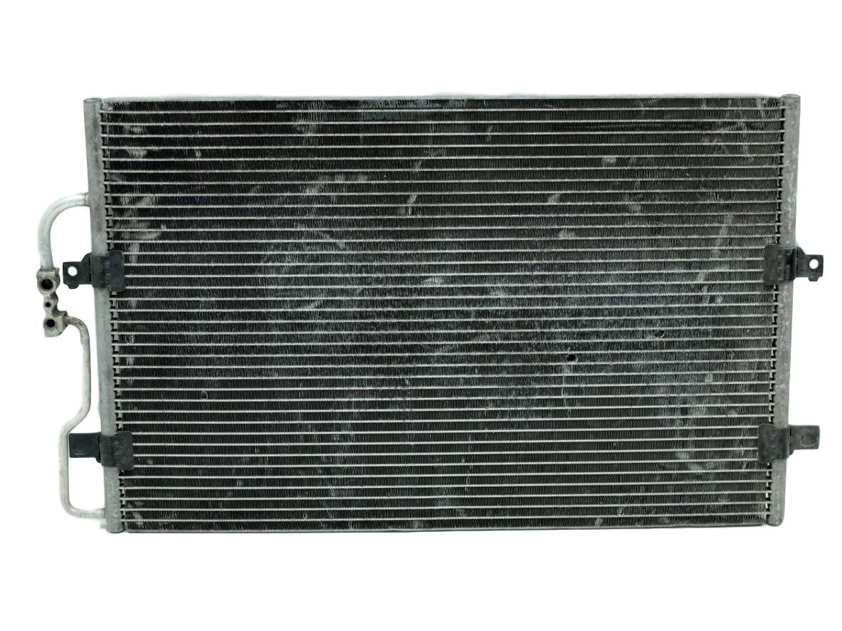 Luftkonditioneringskondensor Citroen Peugeot 816852 Valeo main product photo