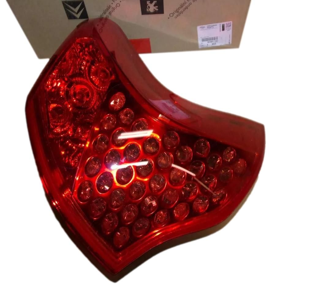 Lampa Höger Original 6351HC 6351.HC Peugeot 3008 main product photo