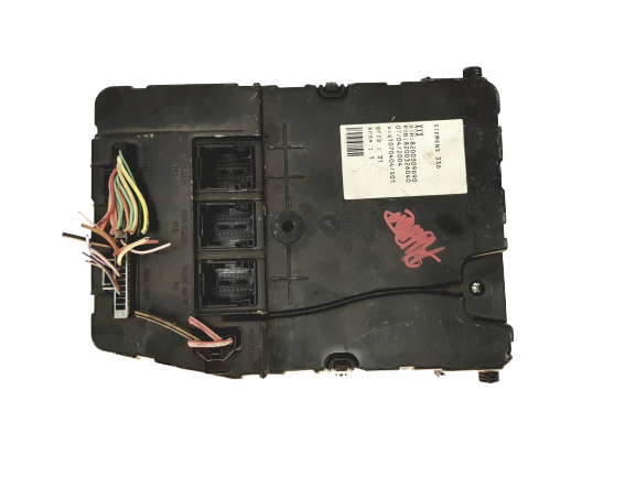 Styrenhet Renault UCH X84 N2 8200309690 S118400220D Siemens 21297 main product photo